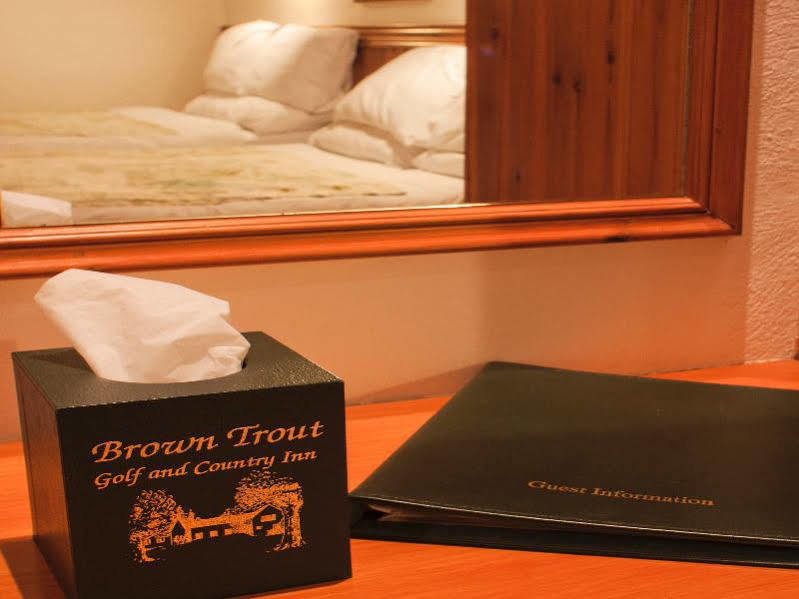 Brown Trout Golf & Country Inn Aghadowey Exterior photo